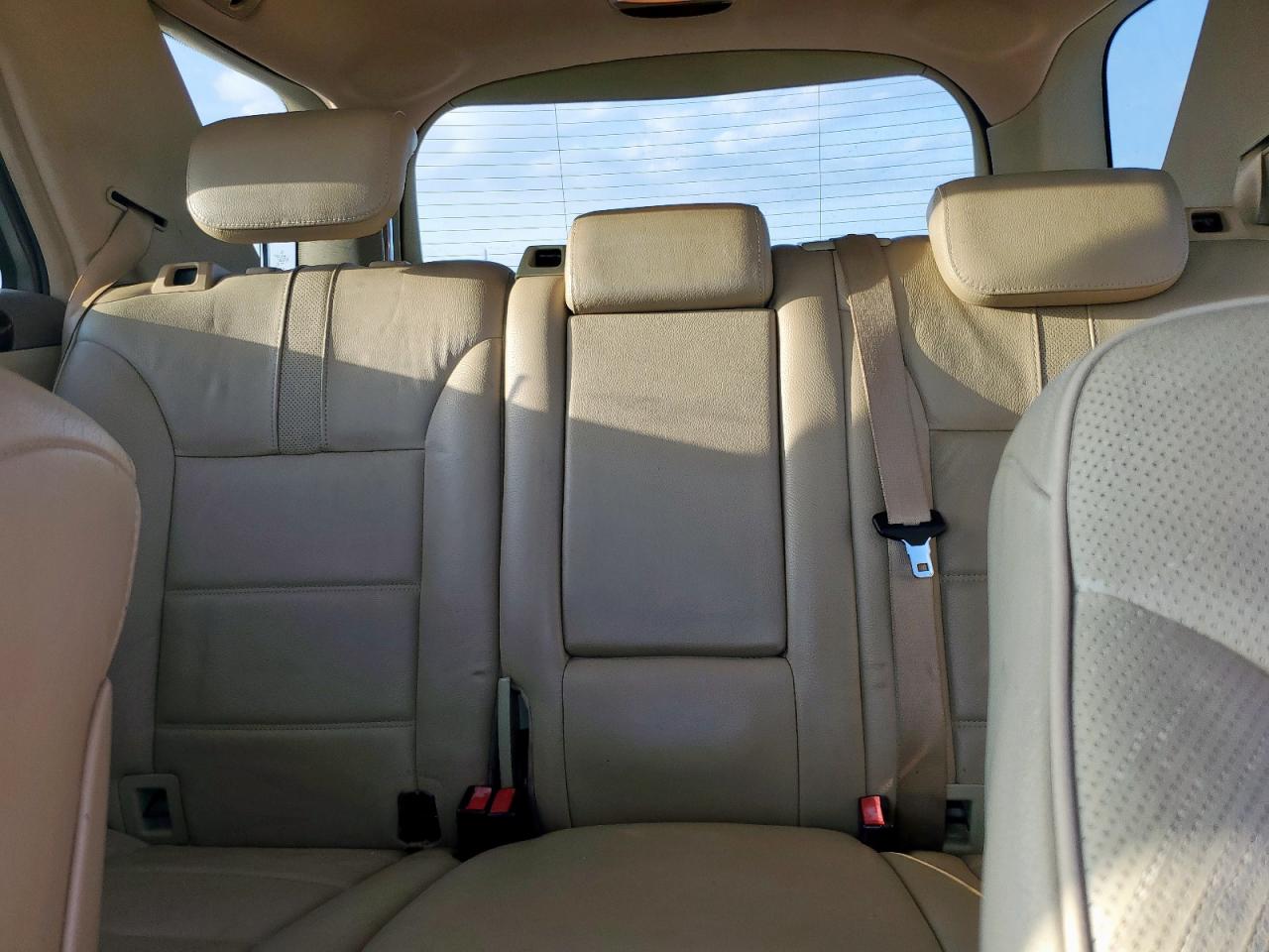 2010 Mercedes-Benz Ml 550 4Matic VIN: 4JGBB7CB5AA582211 Lot: 92927805