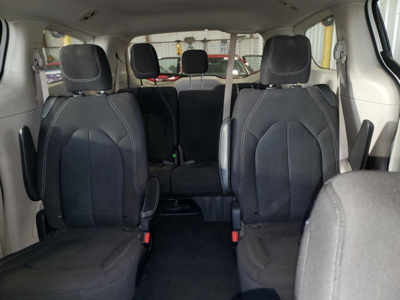 2022 Chrysler Voyager Lx VIN: 2C4RC1CG2NR218600 Lot: 92138905