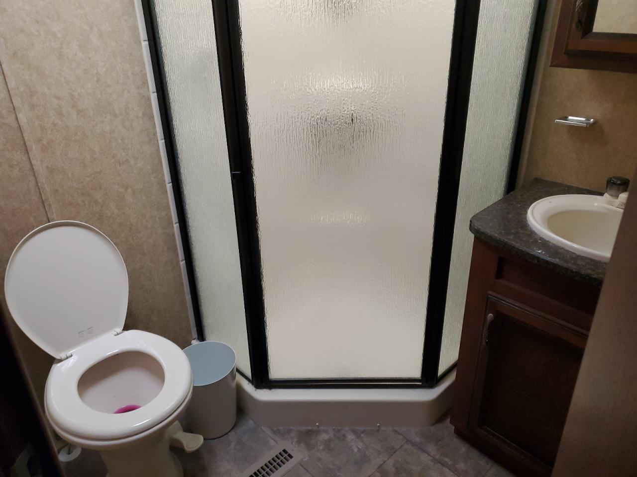 2012 Heartland Greystone - Rv VIN: 5SFG322XCE243694 Lot: 91382185