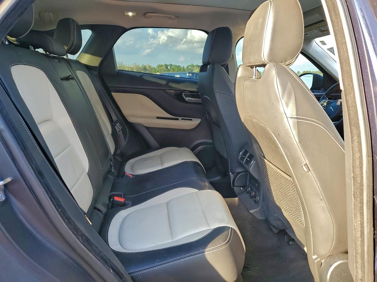 2017 Jaguar F-Pace R - Sport VIN: SADCL2BV9HA489887 Lot: 94139895