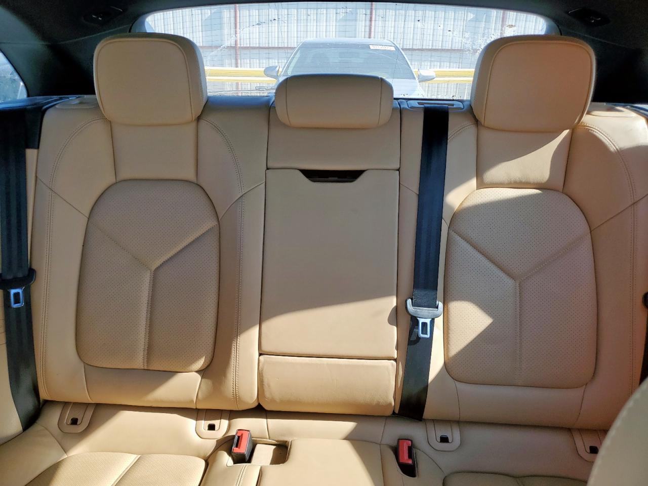 2017 Porsche Macan VIN: WP1AA2A54HLB07634 Lot: 93143625