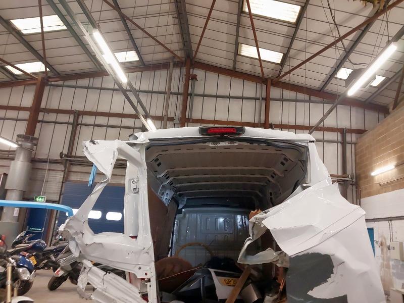 2021 PEUGEOT BOXER 2.2 BLUEHDI H2 ASPHALT VAN 140PS