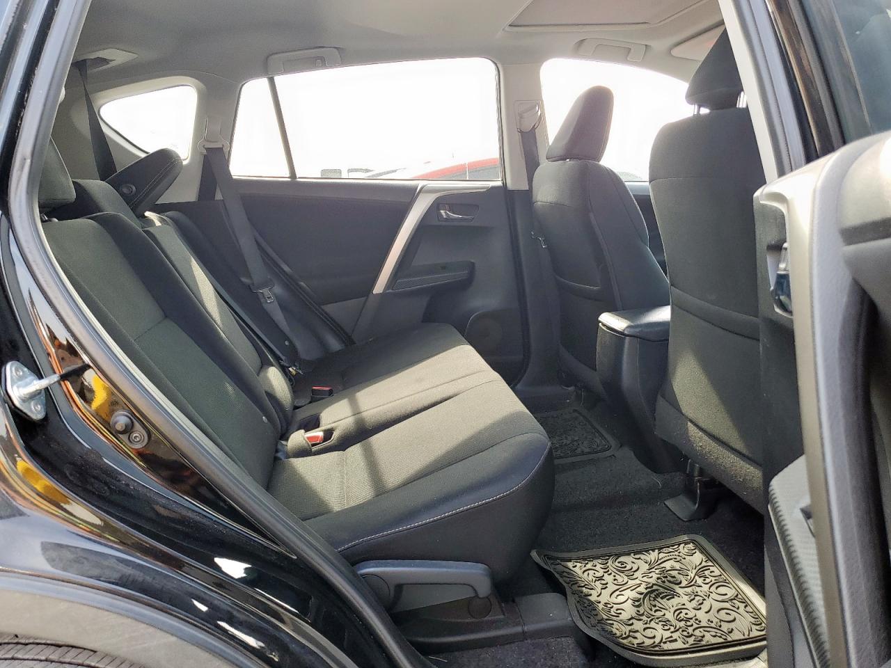 2015 Toyota Rav4 Xle VIN: 2T3WFREV4FW234308 Lot: 93301345