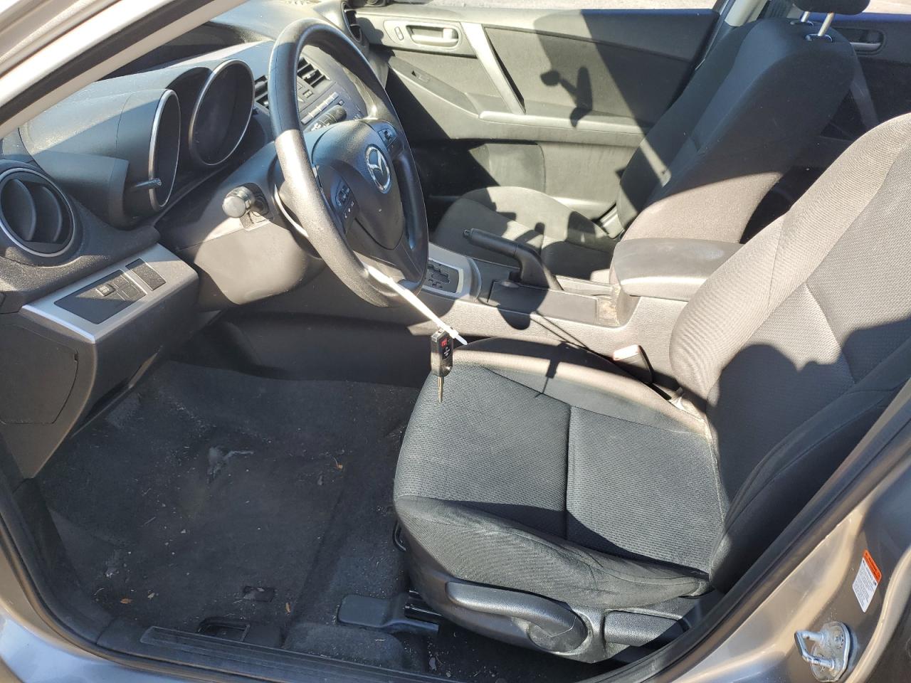 2011 Mazda 3 I VIN: JM1BL1VF4B1361263 Lot: 92919285