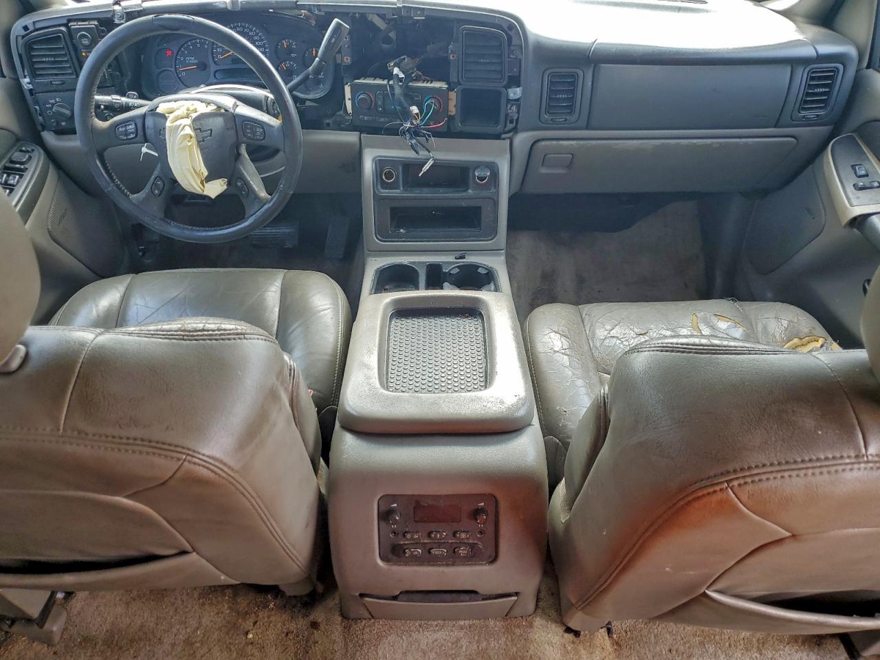 2003 Chevrolet Suburban K1500 VIN: 3GNFK16Z23G273903 Lot: 92955155