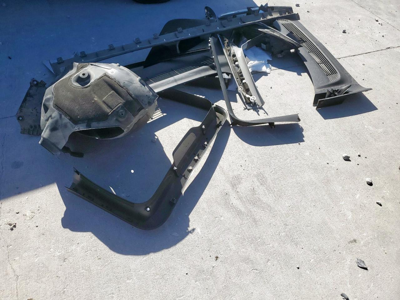 2023 Tesla Model Y VIN: 7SAYGDEE9PF907029 Lot: 91408225