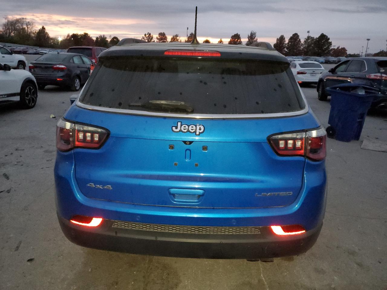 2018 Jeep Compass Limited VIN: 3C4NJDCB2JT231560 Lot: 92652085