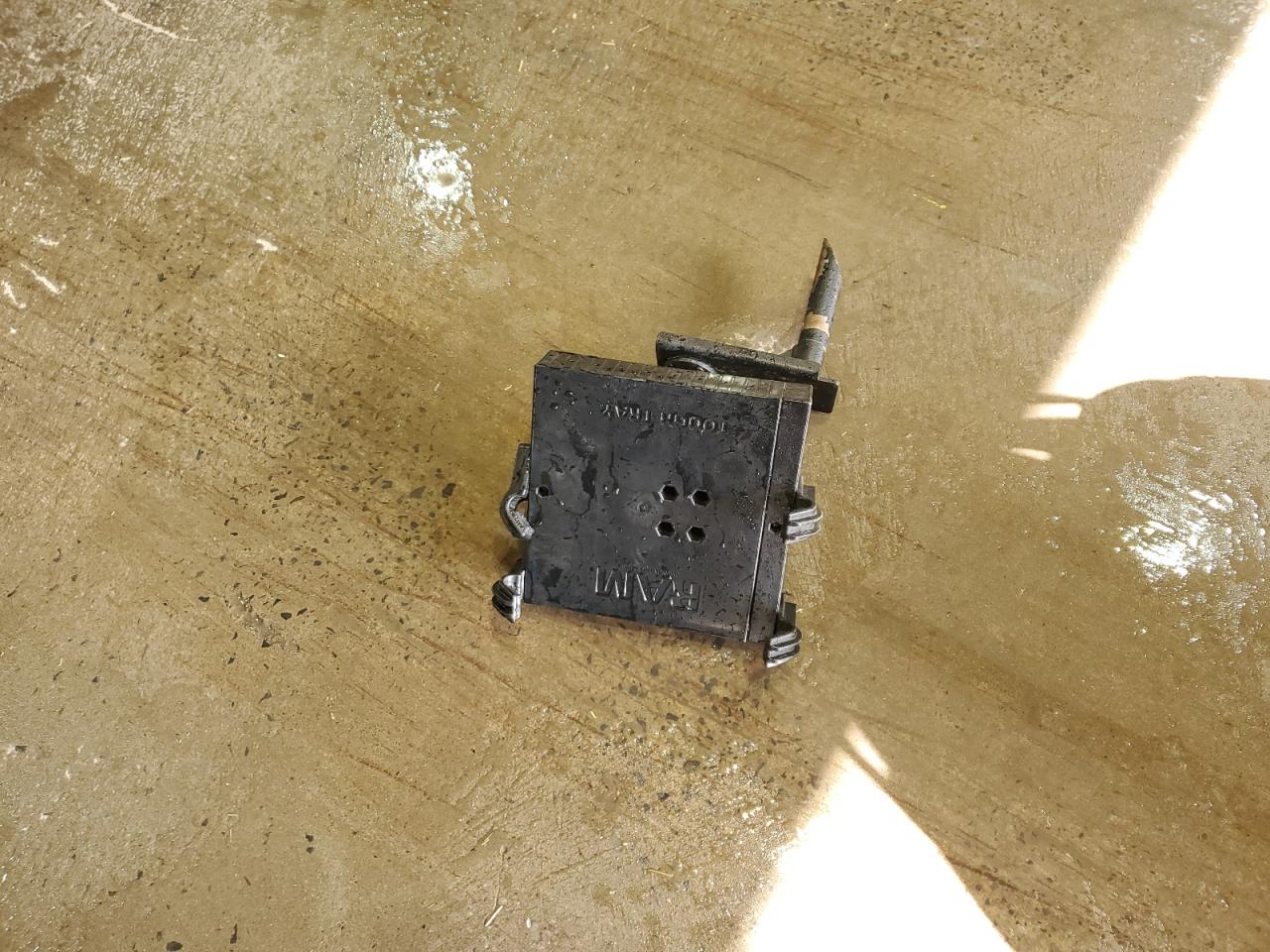 2015 Ram 1500 St VIN: 1C6RR7FG8FS703909 Lot: 91648365