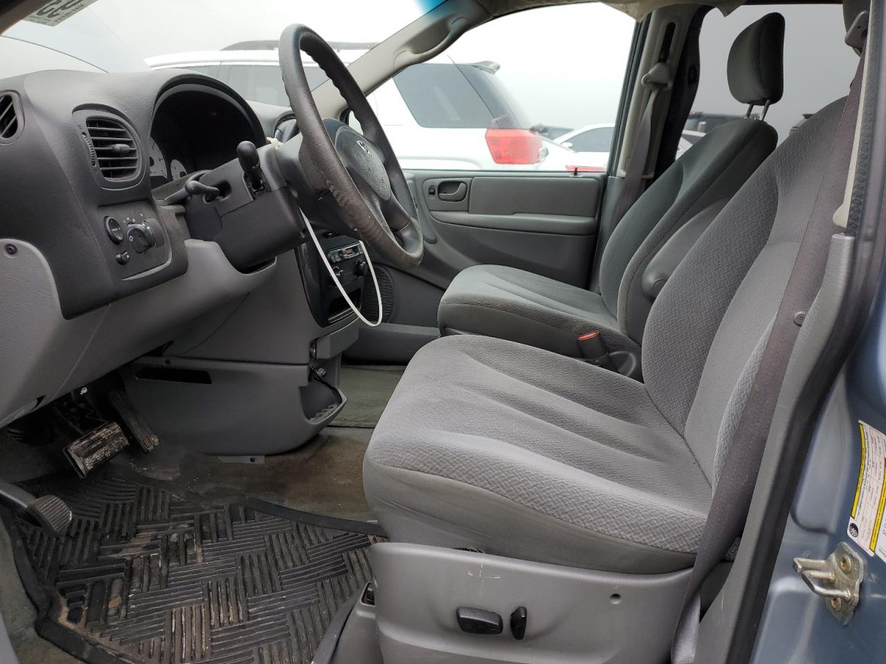 2005 Dodge Caravan Sxt VIN: 1D4GP45R15B228161 Lot: 93398705