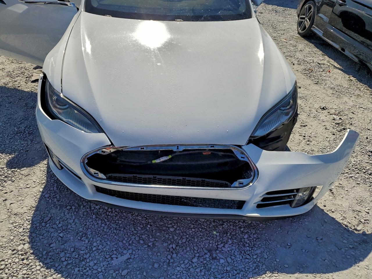 2013 Tesla Model S VIN: 5YJSA1CP2DFP19990 Lot: 93367545