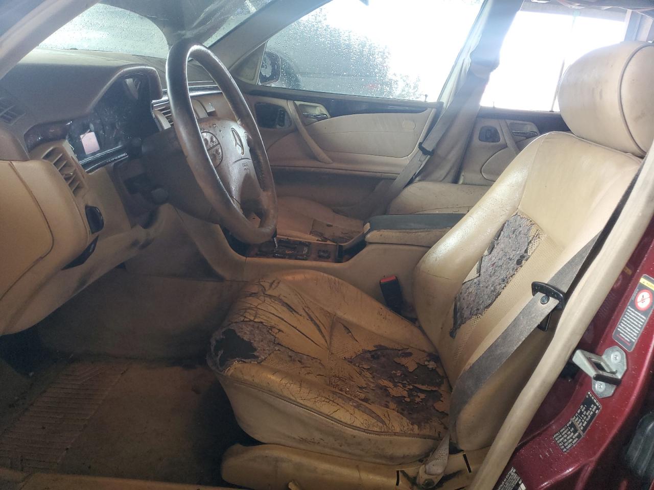 2000 Mercedes-Benz E 320 VIN: WDBJF65J7YB108475 Lot: 91643125