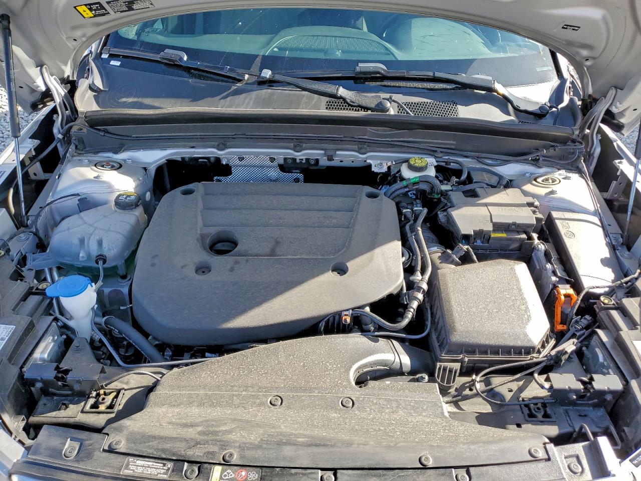 2025 Volvo Xc40 Core VIN: YV4L12UJXS2473823 Lot: 94796195