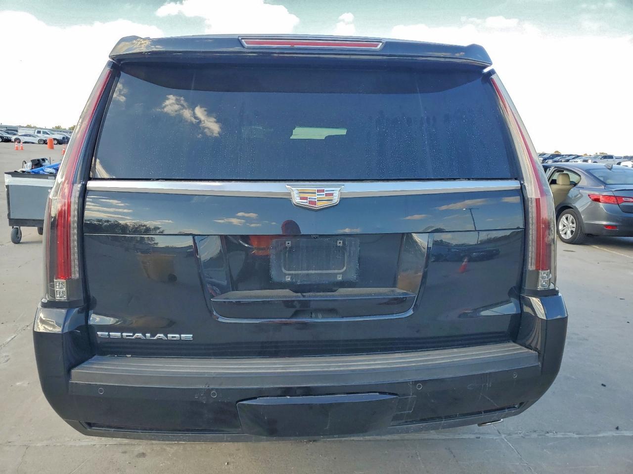 2016 Cadillac Escalade Platinum VIN: 1GYS4DKJ3GR474213 Lot: 92595985