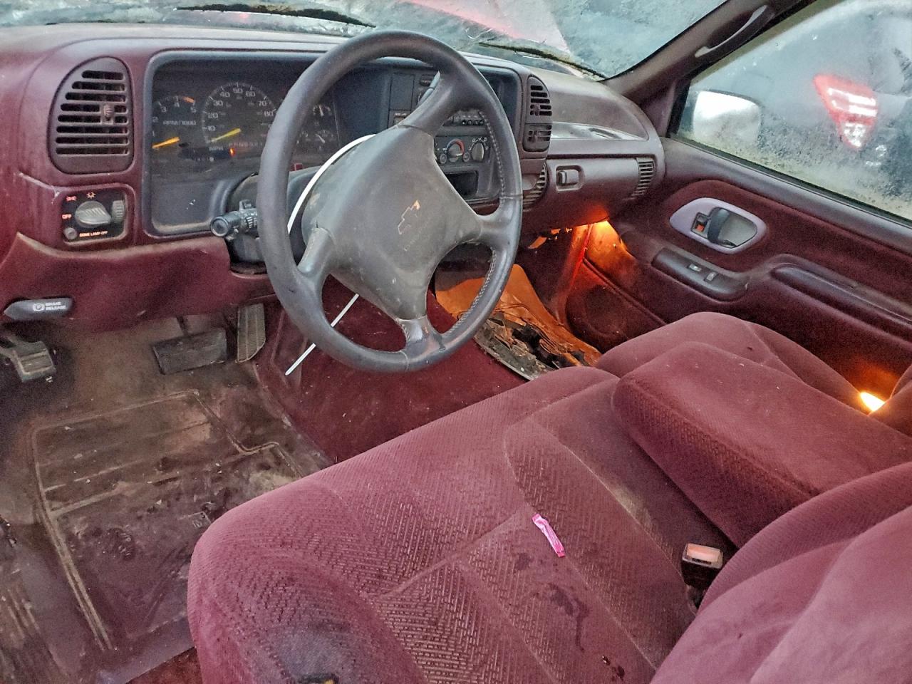 1995 Chevrolet Gmt-400 C2500 VIN: 1GCGC24K2SE201661 Lot: 93871985