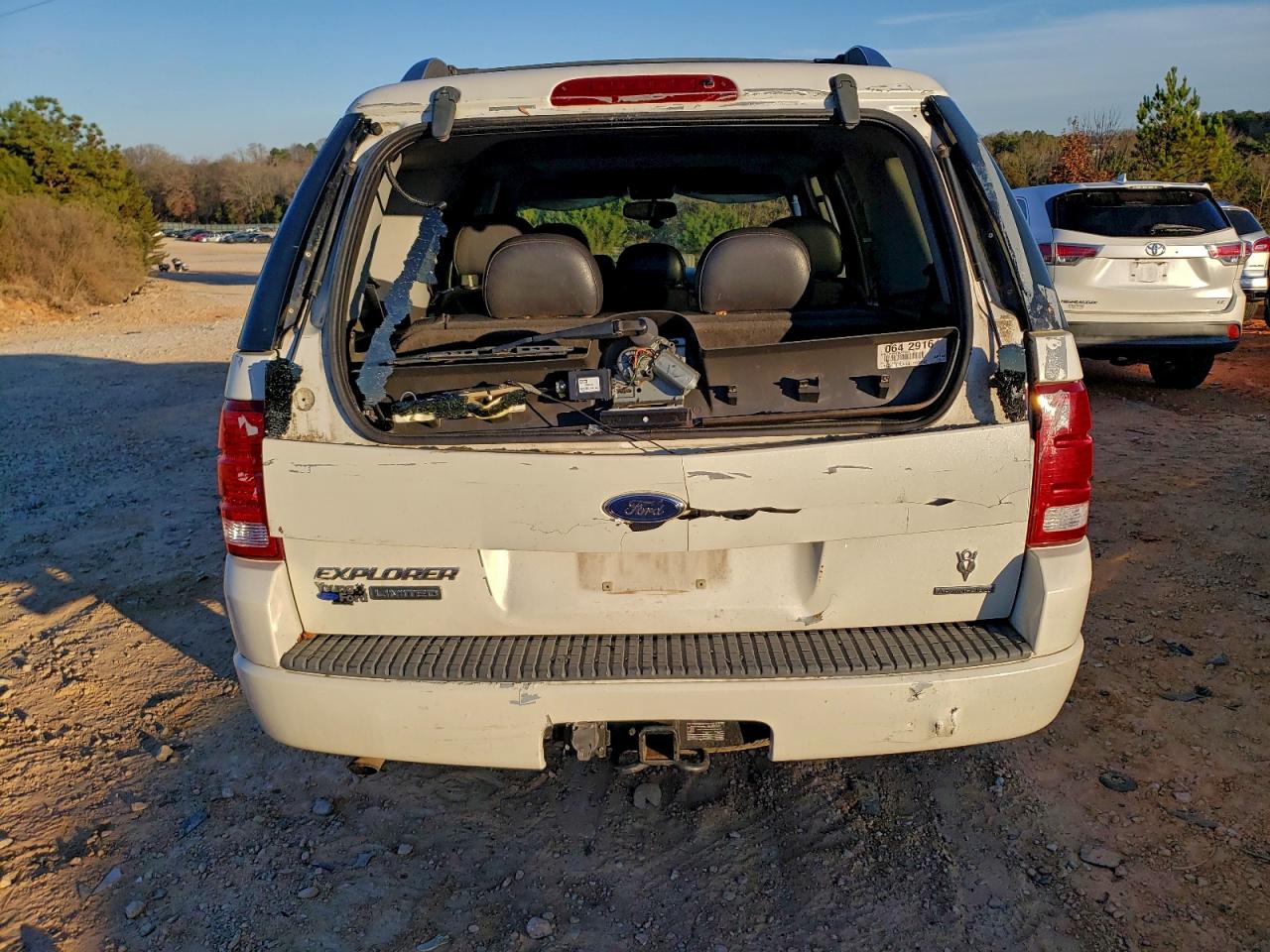 2004 Ford Explorer Limited VIN: 1FMDU75W14ZA87674 Lot: 94672805