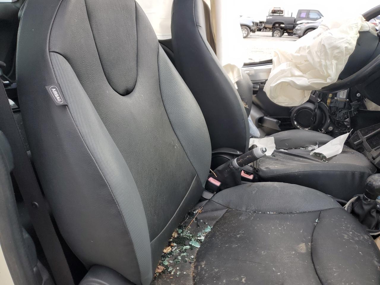 2008 Mini Cooper VIN: WMWMF33578TT61869 Lot: 91648985