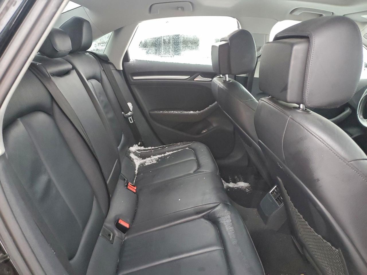 2016 Audi A3 Premium VIN: WAUA7GFF1G1117785 Lot: 93729245