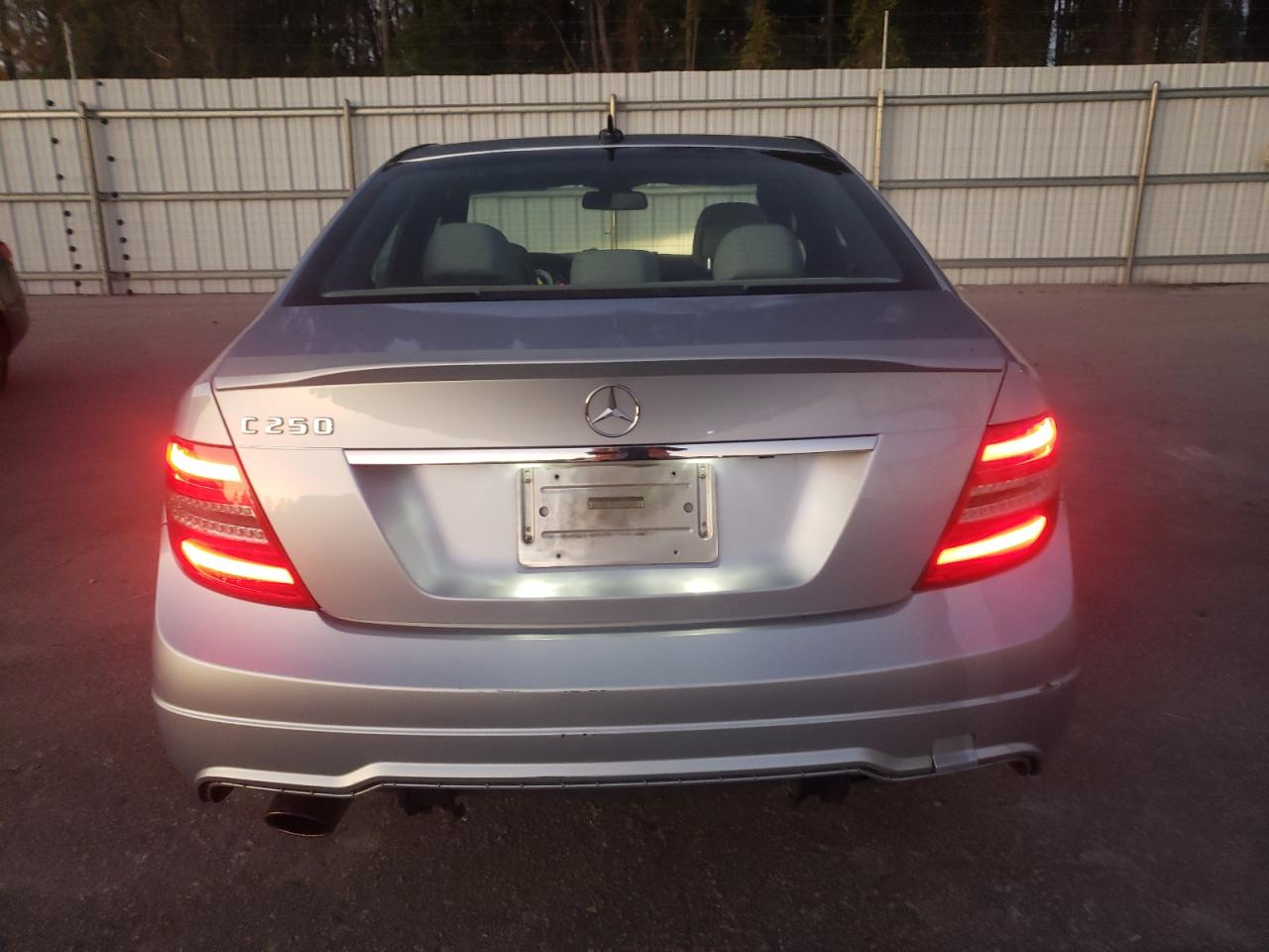 2013 Mercedes-Benz C 250 VIN: WDDGF4HB5DA782702 Lot: 91419635