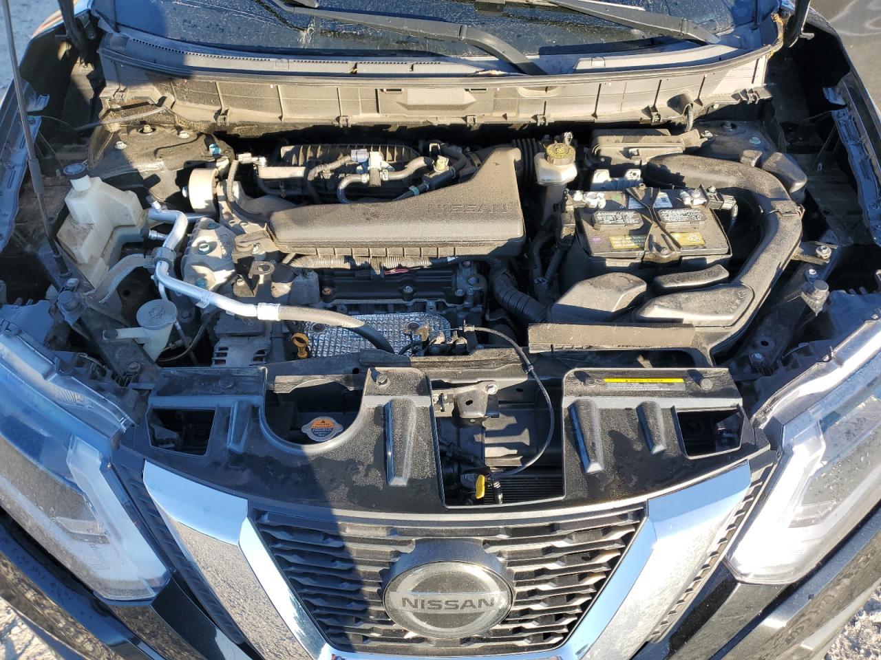 2018 Nissan Rogue S VIN: KNMAT2MV6JP601161 Lot: 92498665