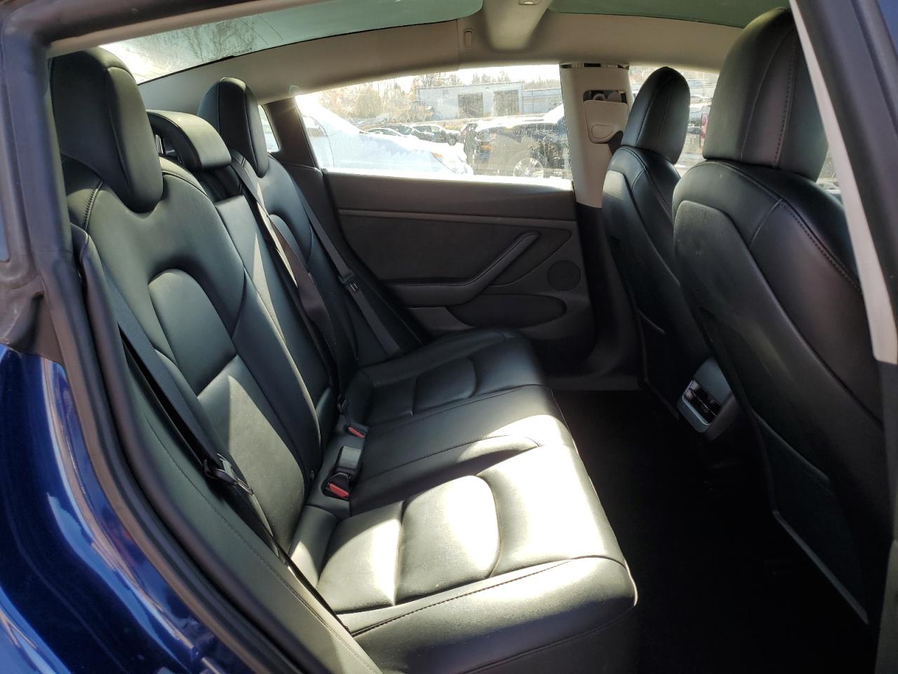 2022 Tesla Model 3 VIN: 5YJ3E1EA0NF371898 Lot: 92332475