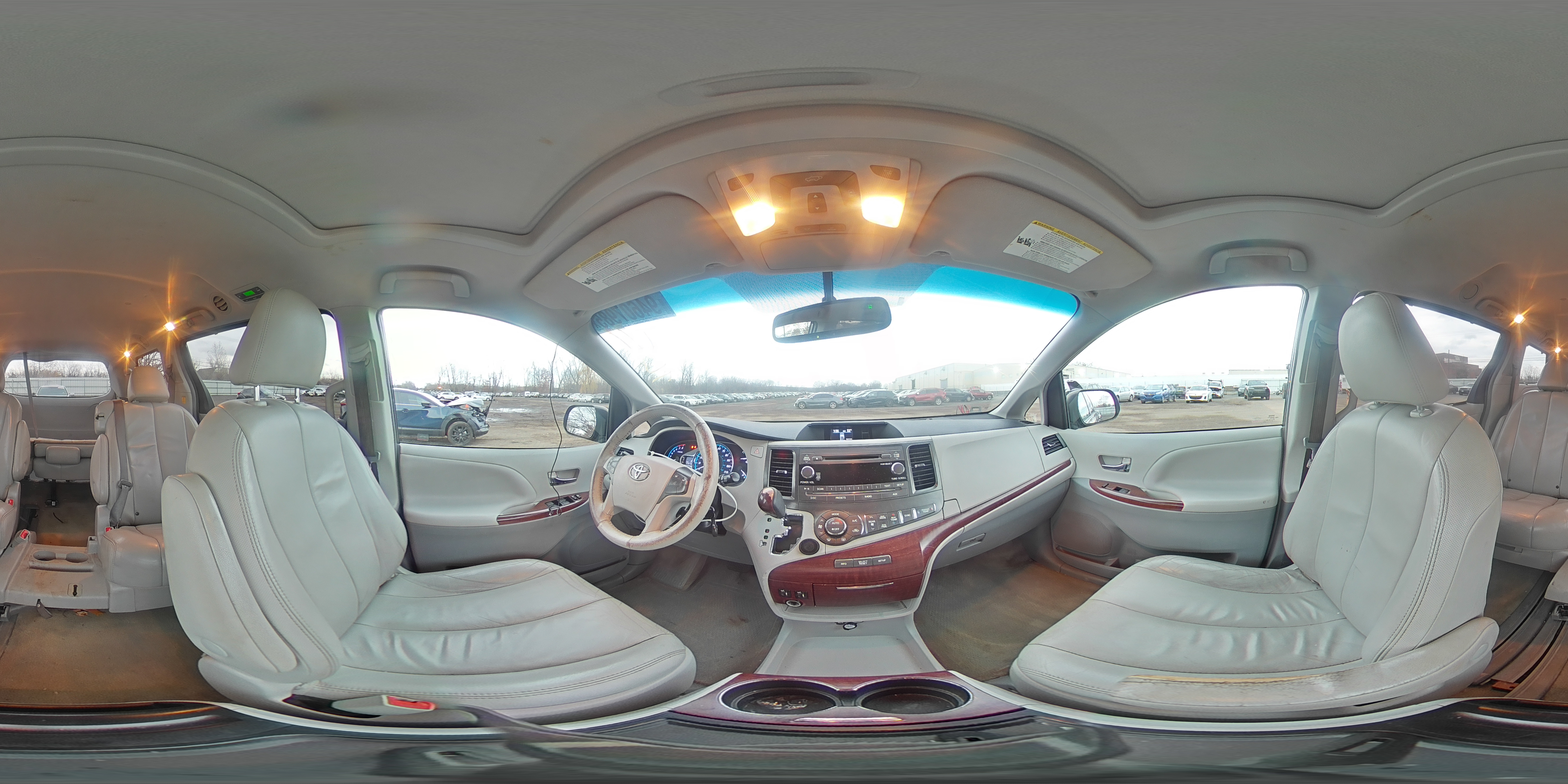 2013 Toyota Sienna Xle VIN: 5TDYK3DC4DS391076 Lot: 94607985