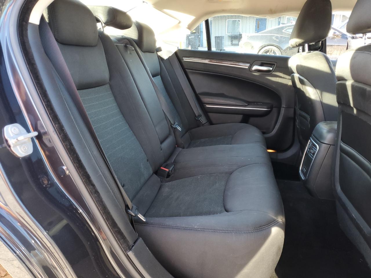 2019 Chrysler 300 Touring VIN: 2C3CCAAG1KH610501 Lot: 92610055