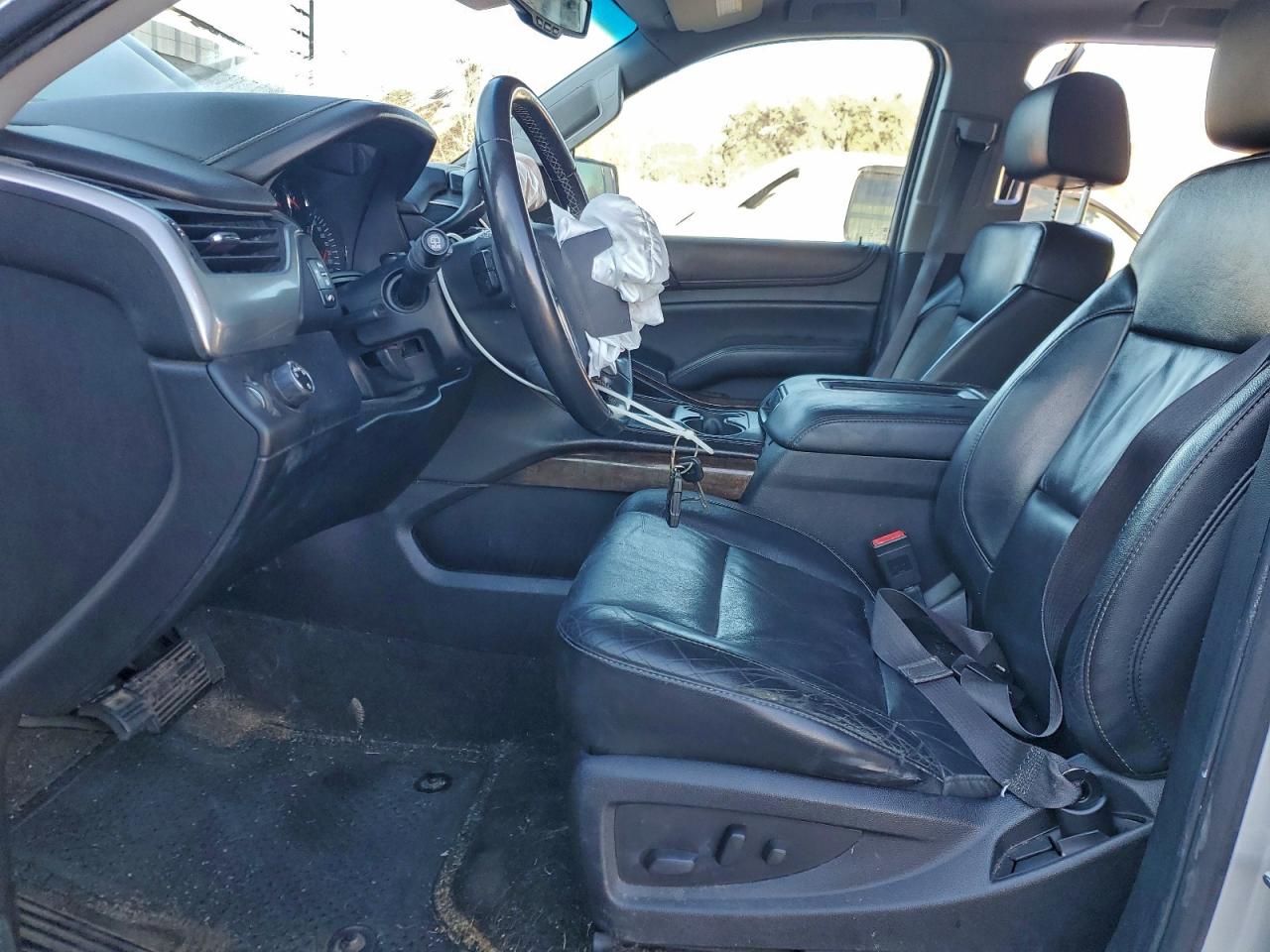 2015 Chevrolet Suburban C1500 Lt VIN: 1GNSCJKC0FR294301 Lot: 94177935