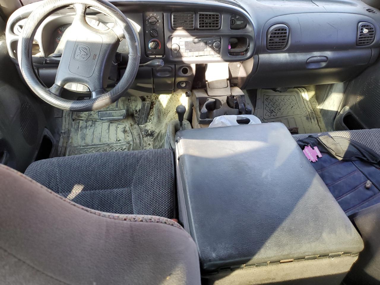 2000 Dodge Ram 1500 VIN: 1B7HF13Z3YJ155844 Lot: 92021935