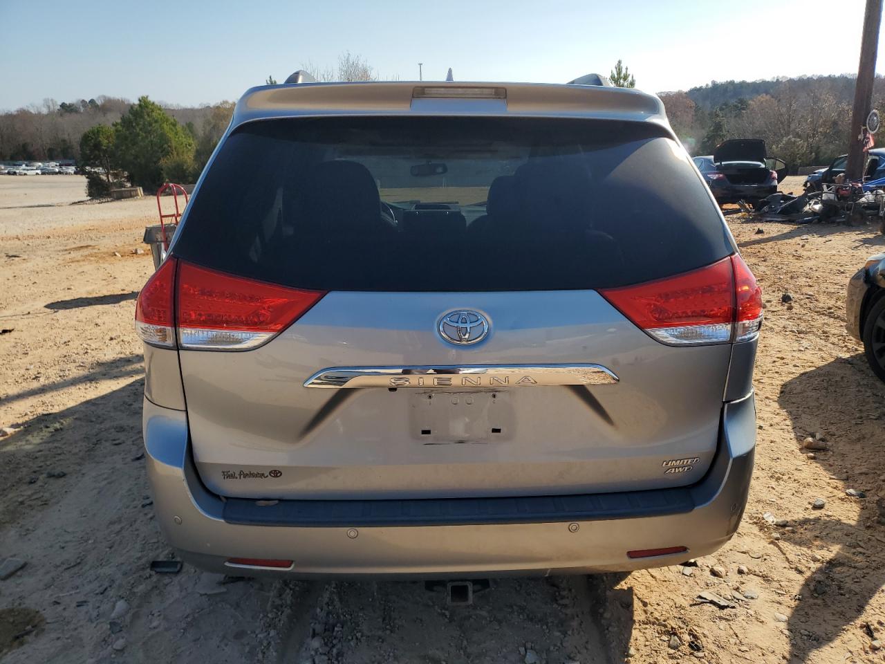 2011 Toyota Sienna Xle VIN: 5TDDK3DC5BS007656 Lot: 93245175