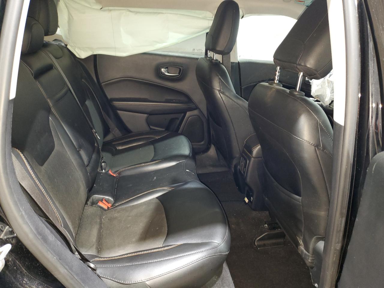 2019 Jeep Compass Latitude VIN: 3C4NJDBB2KT647983 Lot: 91348175