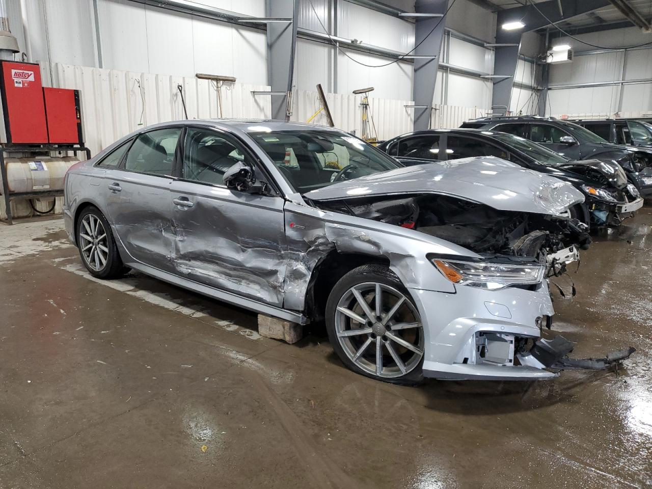 Фото: WAUH2AFC1HN067528