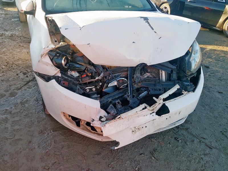 2012 VOLKSWAGEN GOLF 