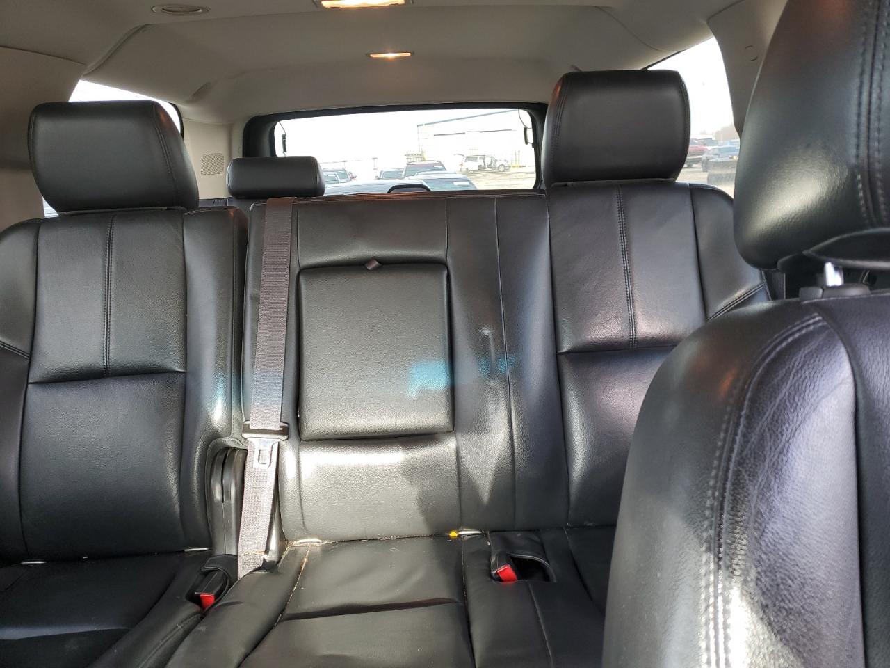 2014 GMC Yukon Xl K1500 Slt VIN: 1GKS2KE72ER118823 Lot: 92524165