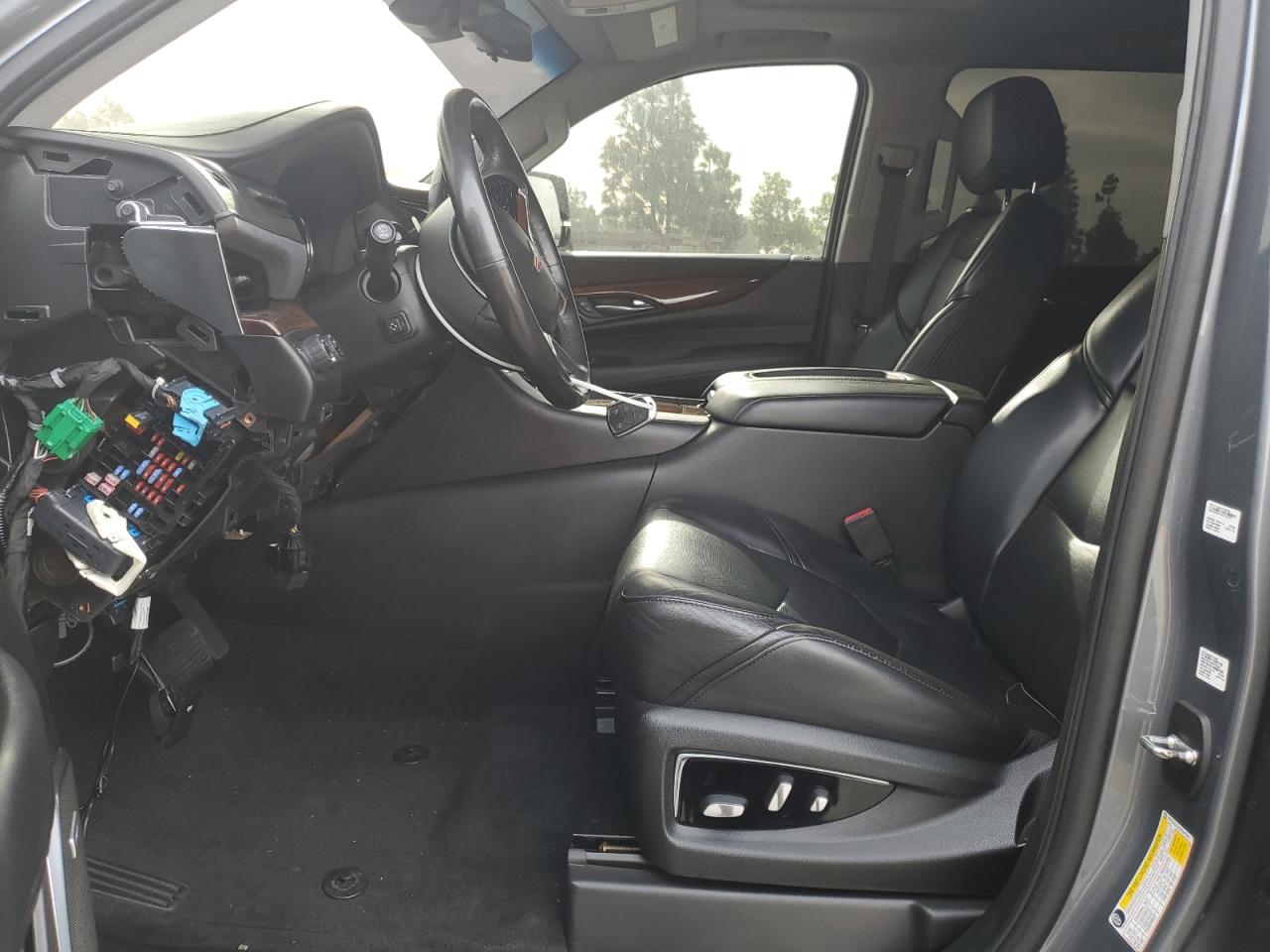 2018 Cadillac Escalade Premium Luxury VIN: 1GYS4CKJXJR387541 Lot: 92456695