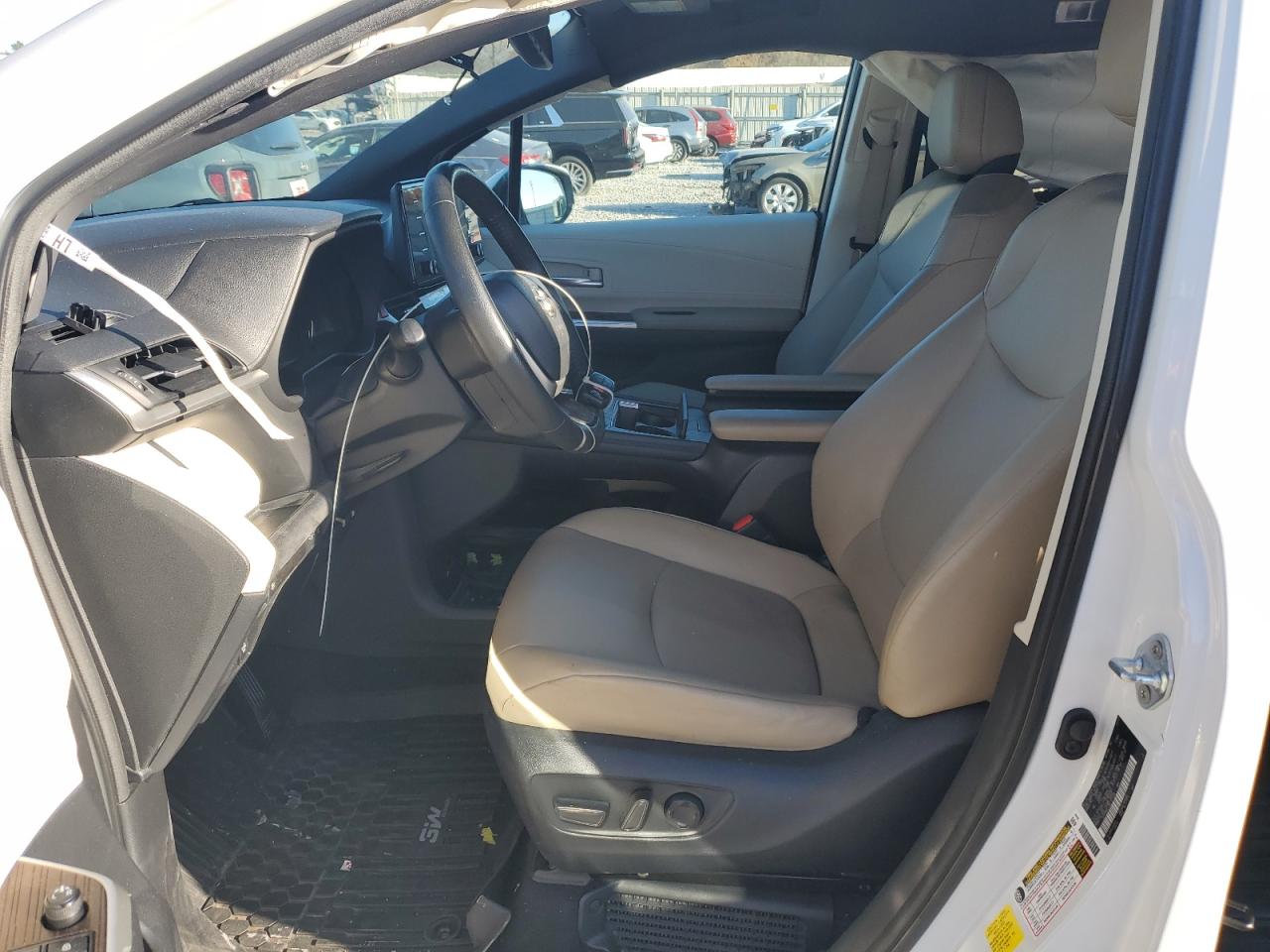 2022 Toyota Sienna Xle VIN: 5TDYRKEC1NS101558 Lot: 93214095