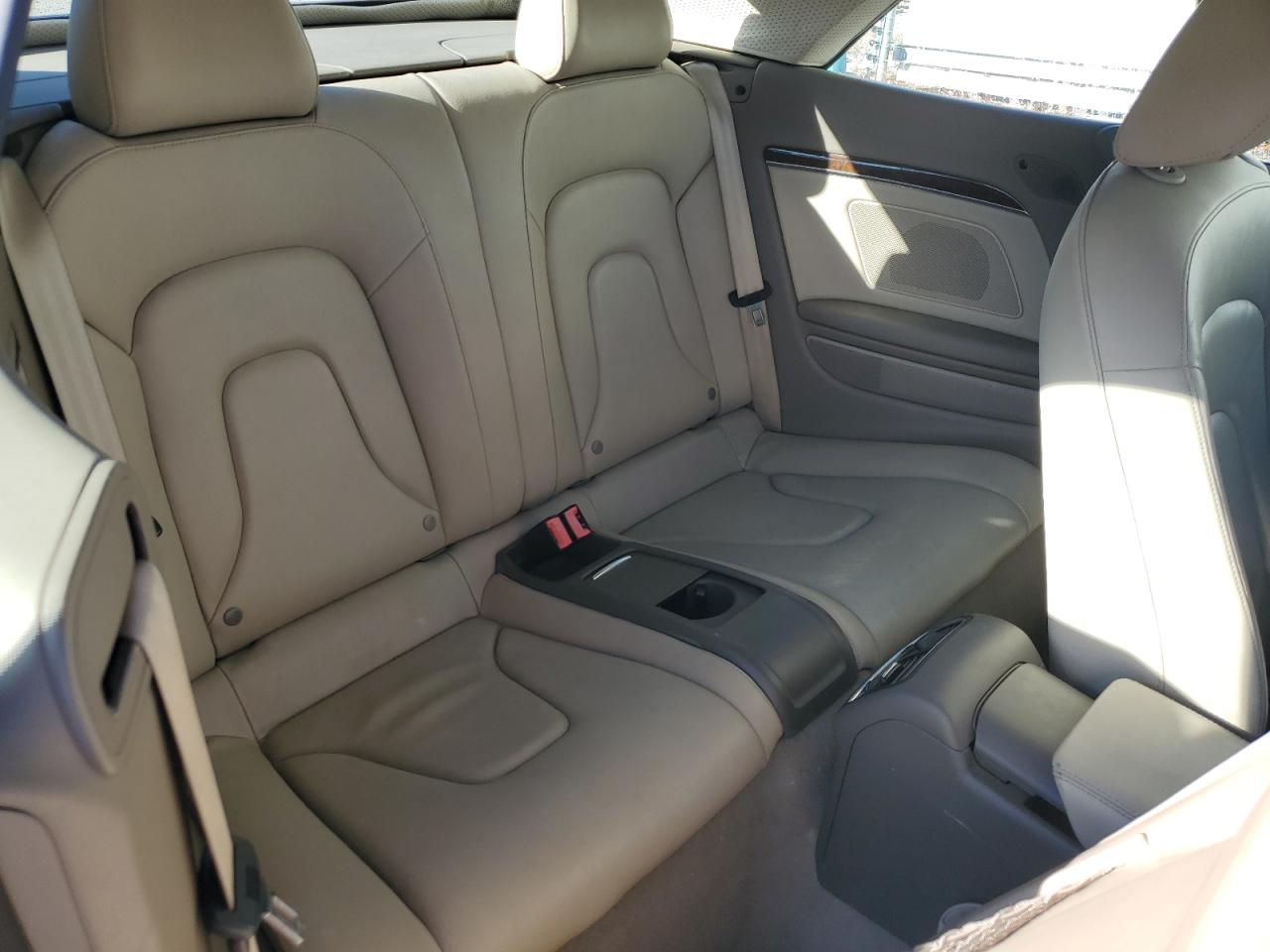 2011 Audi A5 Premium Plus VIN: WAULFAFH4BN002013 Lot: 92166905