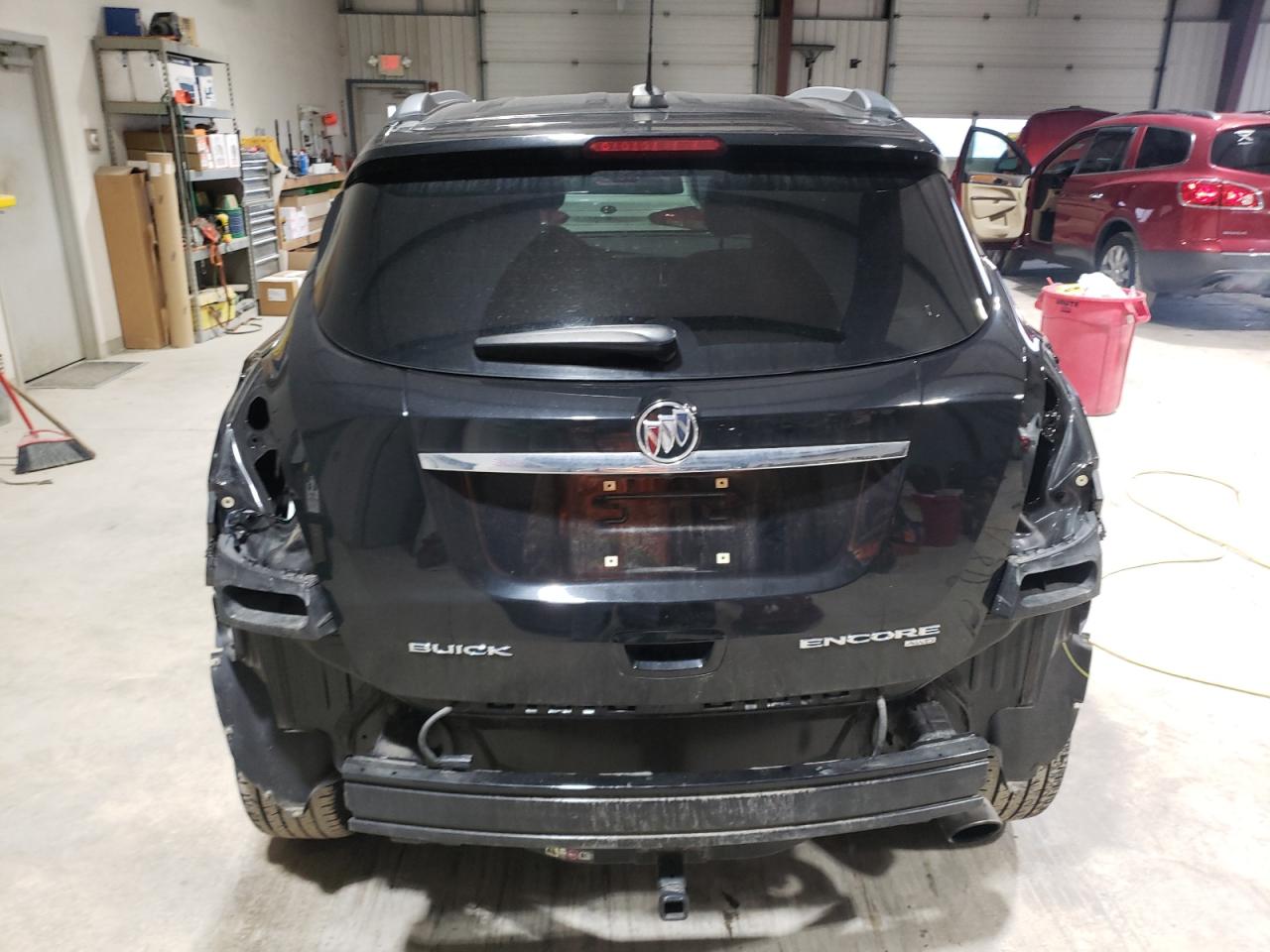 2018 Buick Encore Essence VIN: KL4CJGSB0JB662677 Lot: 93221195