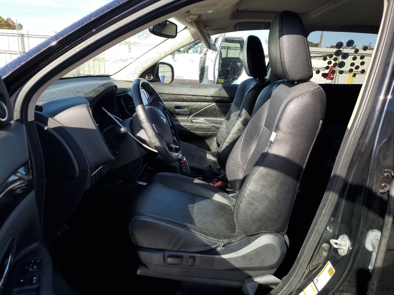 2017 Mitsubishi Outlander Se VIN: JA4AD3A30HZ019992 Lot: 92160255