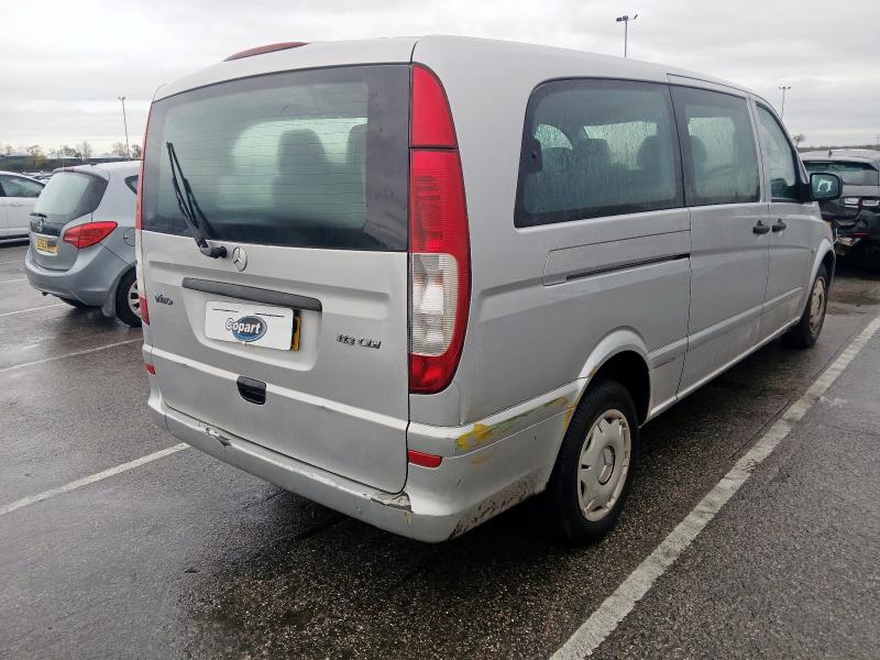 2013 MERCEDES-BENZ VITO 113CDI BLUEEFFICIENCY 8-SEATER