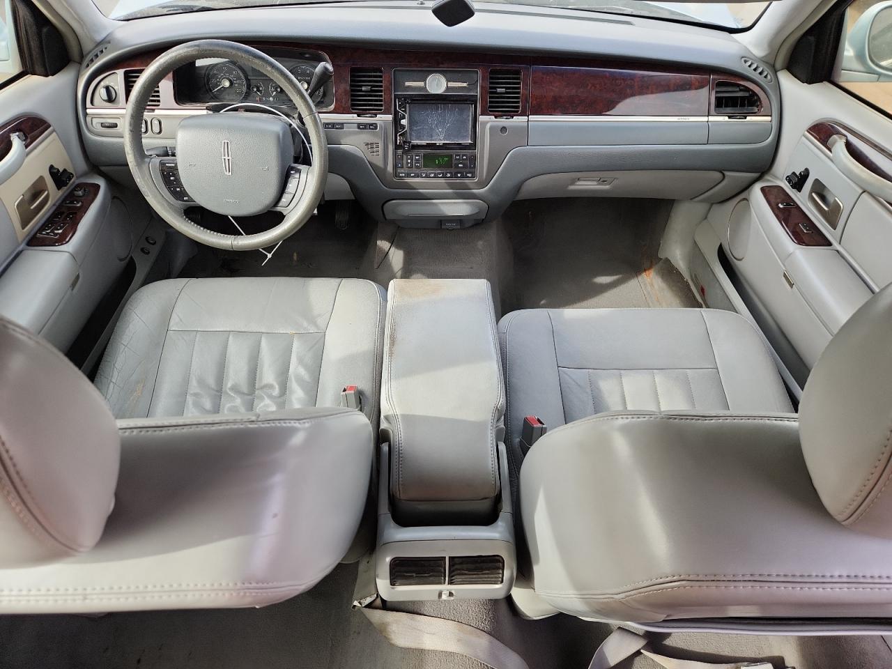 2007 Lincoln Town Car Signature VIN: 1LNHM81VX7Y609166 Lot: 92677265