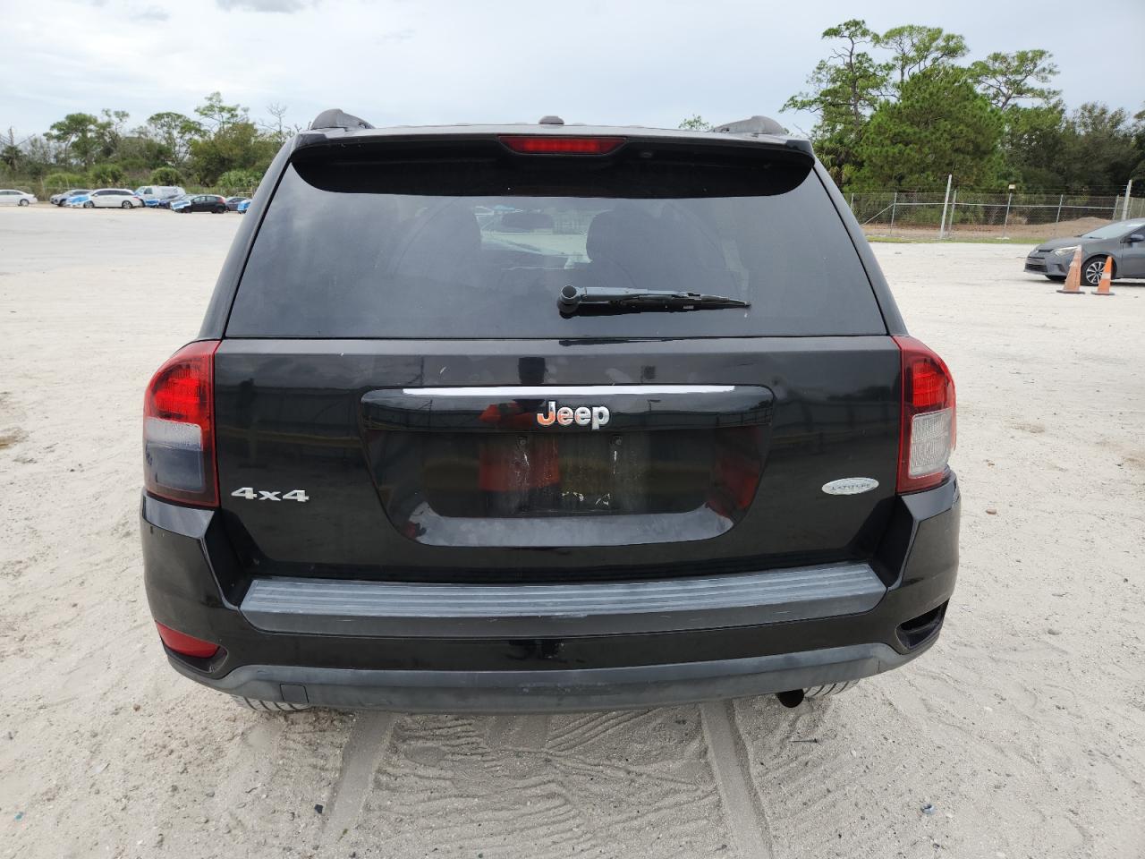 2014 Jeep Compass Latitude VIN: 1C4NJDEB9ED661868 Lot: 91597465