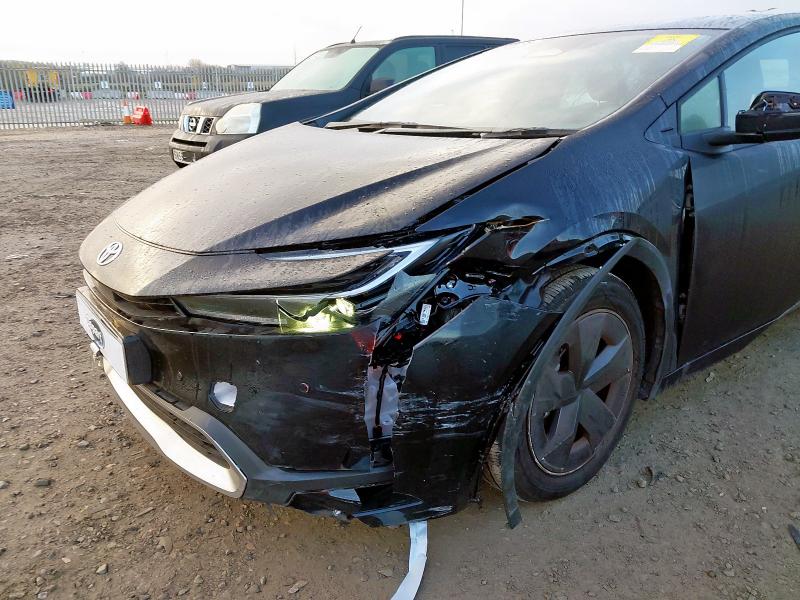 2025 TOYOTA PRIUS 2.0 PHEV DESIGN 5DR CVT