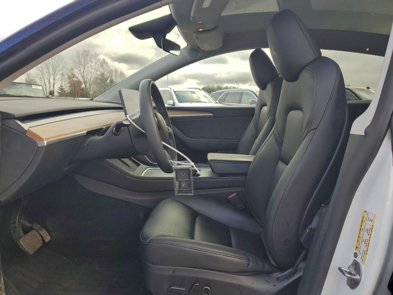 2023 Tesla Model Y VIN: 7SAYGDEE8PA199093 Lot: 93397595