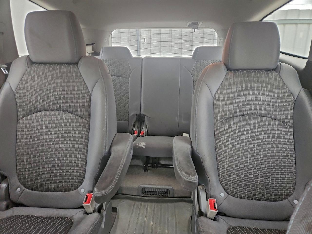 2017 Chevrolet Traverse Lt VIN: 1GNKRGKD2HJ247928 Lot: 94216925