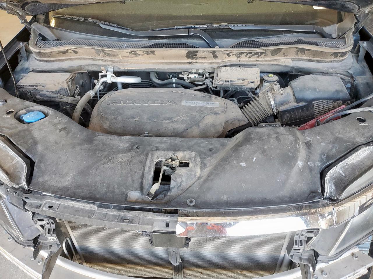 2018 Honda Pilot Touring VIN: 5FNYF5H93JB006055 Lot: 92451695