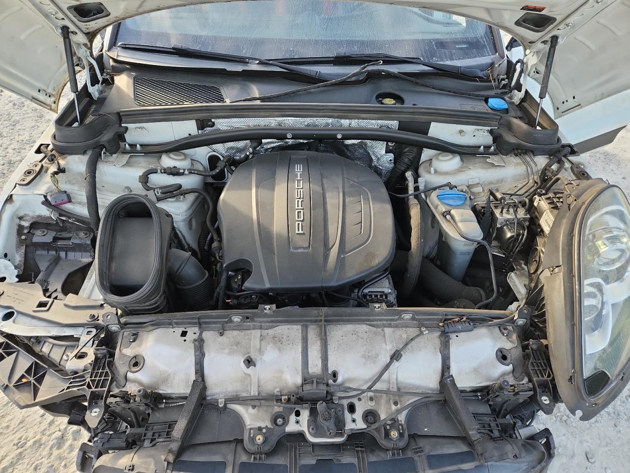 2018 Porsche Macan VIN: WP1AA2A50JLB00279 Lot: 91674525