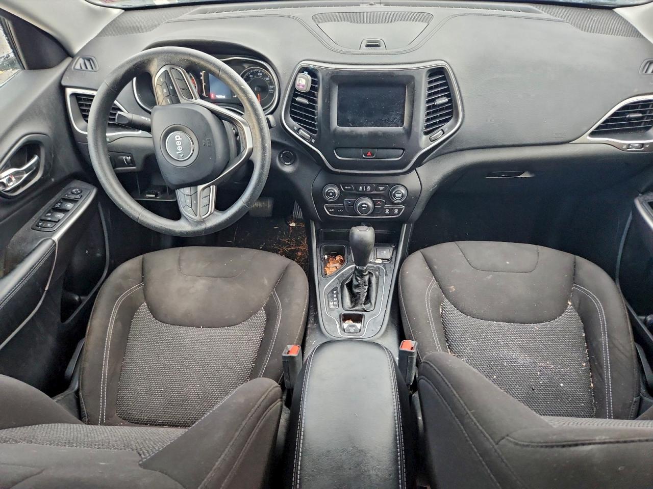 2019 Jeep Cherokee Latitude VIN: 1C4PJLCB0KD175628 Lot: 93681695