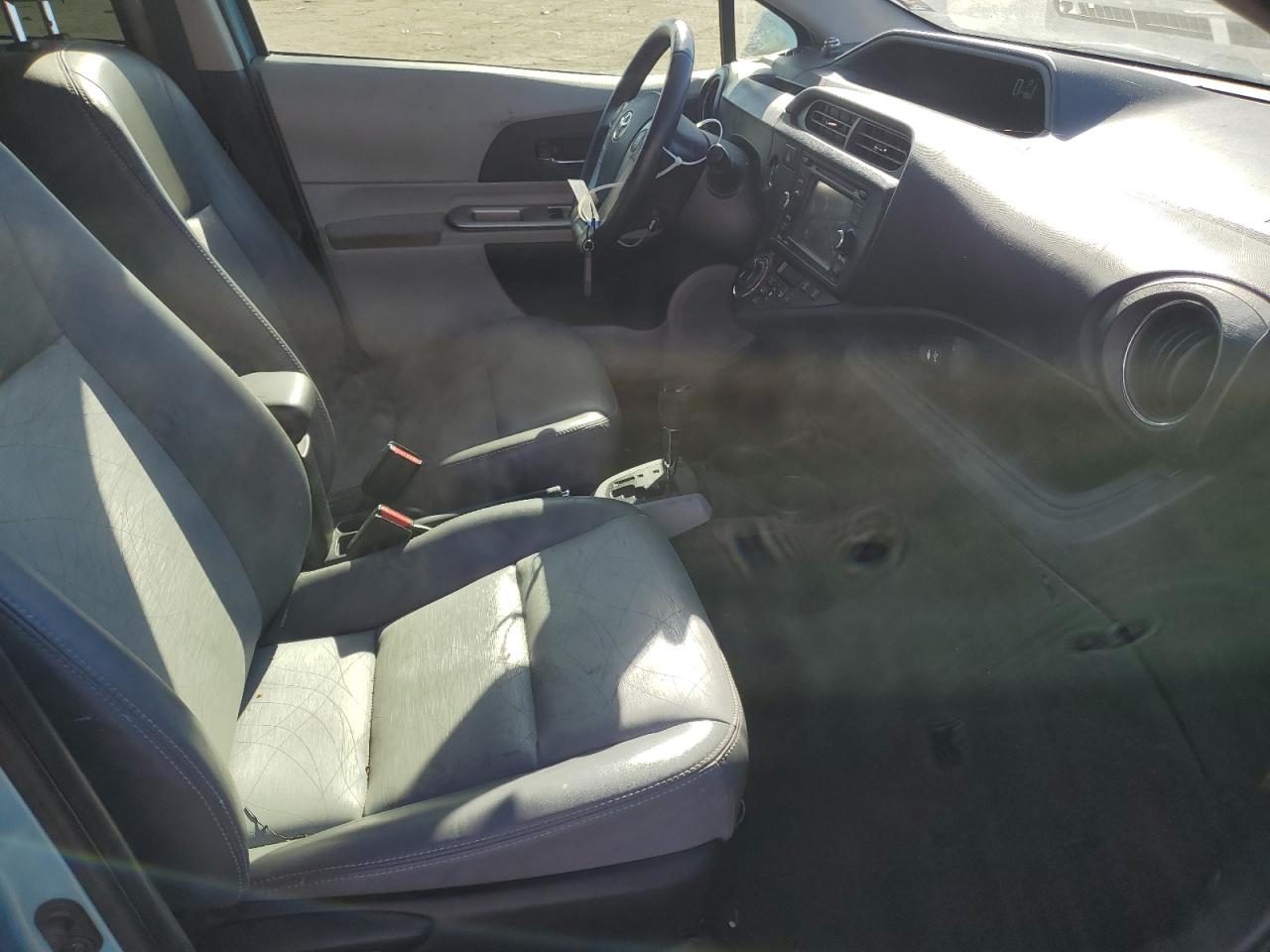 2013 Toyota Prius C VIN: JTDKDTB30D1047969 Lot: 91309595