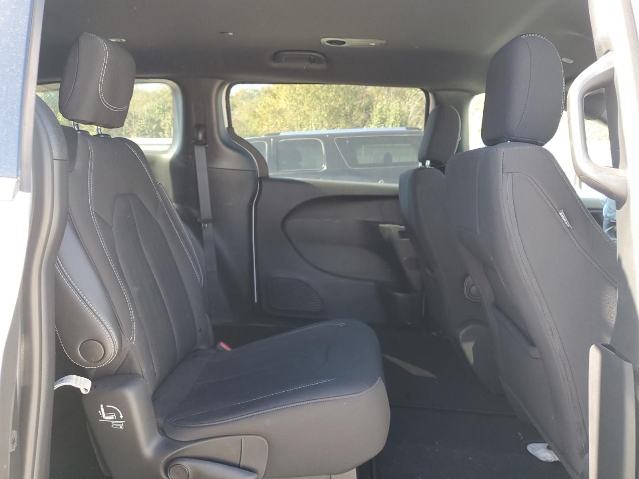 2023 Chrysler Pacifica Touring VIN: 2C4RC1FG8PR500741 Lot: 90796885