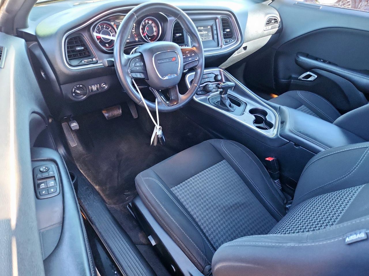 2015 Dodge Challenger Sxt VIN: 2C3CDZAG0FH821285 Lot: 91589965